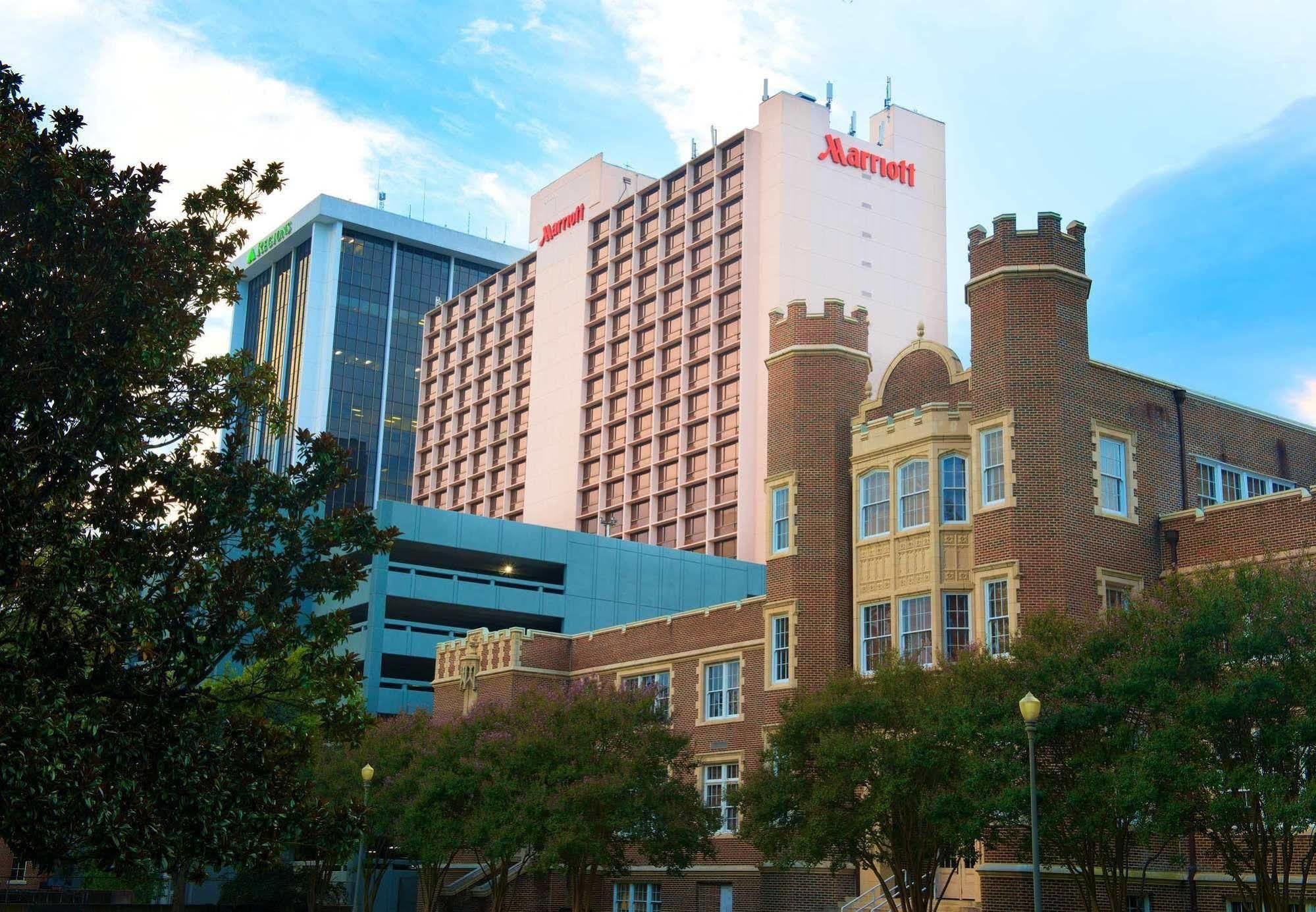 Jackson Downtown Convention Center Hotel Exterior photo